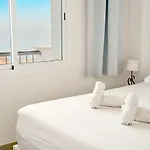 Arce I 26 - Beachfront With Stunning Sea Views & Pool Апартаменты *