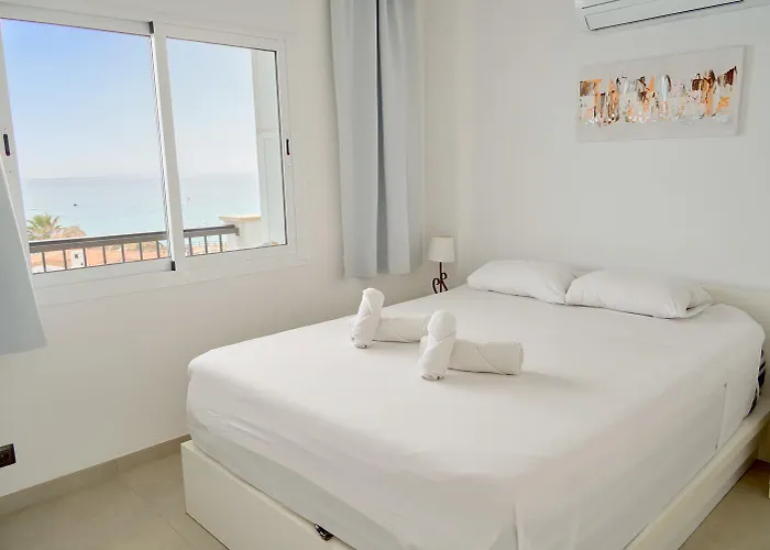 Arce I 26 - Beachfront With Stunning Sea Views & Pool Apartament *
