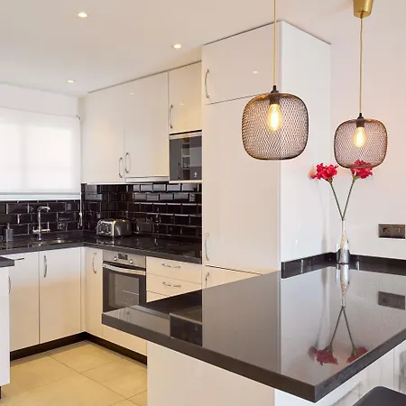 Arce I 26 - Beachfront With Stunning Sea Views & Pool Appartement Nerja