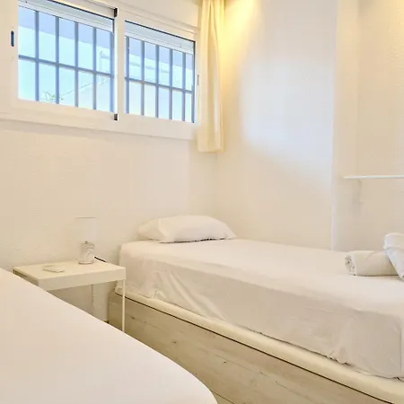 Arce I 26 - Beachfront With Stunning Sea Views & Pool Appartement *