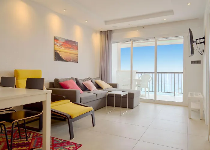 Arce I 26 - Beachfront With Stunning Sea Views & Pool Appartement