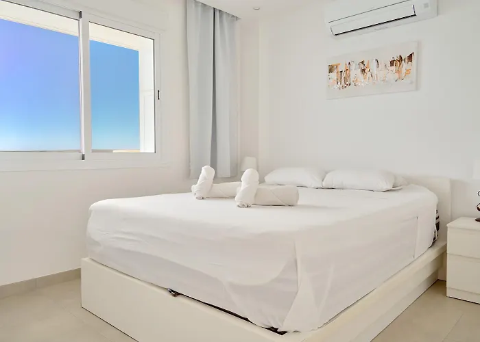 Arce I 26 - Beachfront With Stunning Sea Views & Pool Nerja