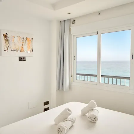 Apartamento Arce I 26 - Beachfront With Stunning Sea Views & Pool Nerja