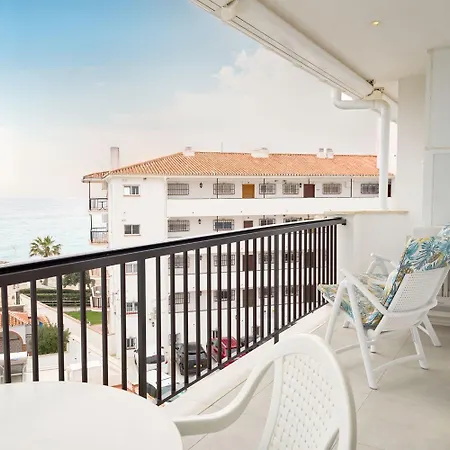 Arce I 26 - Beachfront With Stunning Sea Views & Pool Apartamento Nerja